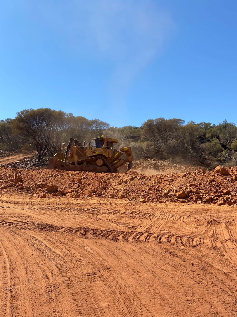 mining machinery amongst red dirt